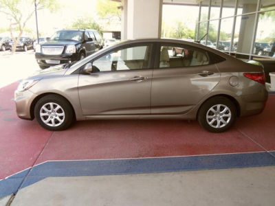 2012 Hyundai Accent  GLS