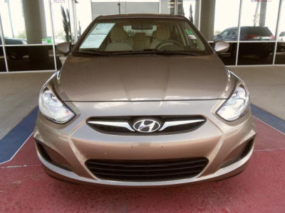 2012 Hyundai Accent  GLS