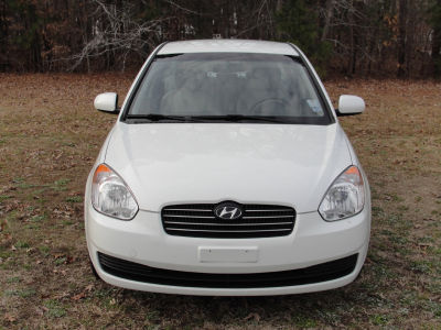 2011 Hyundai Accent  GLS