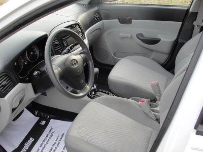 2011 Hyundai Accent  GLS