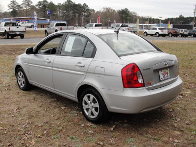 2011 Hyundai Accent GLS