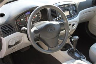 2011 Hyundai Accent GLS