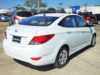 2012 Hyundai Accent  GLS