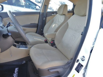 2012 Hyundai Accent  GLS