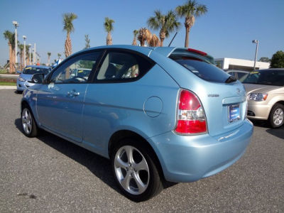 2011 Hyundai Accent SE