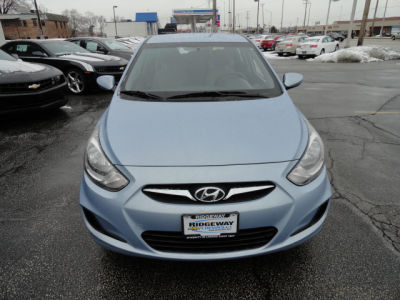 2012 Hyundai Accent  GS