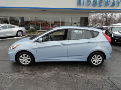 2012 Hyundai Accent  GS