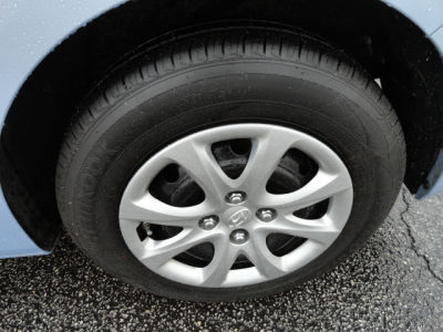 2012 Hyundai Accent  GS