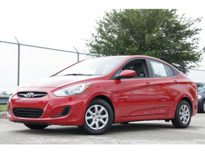 2012 Hyundai Accent  GLS