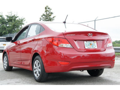 2012 Hyundai Accent GLS