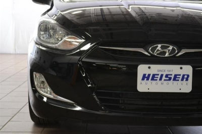 2012 Hyundai Accent SE