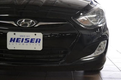 2012 Hyundai Accent SE