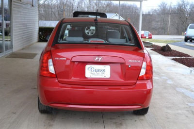 2011 Hyundai Accent  GLS