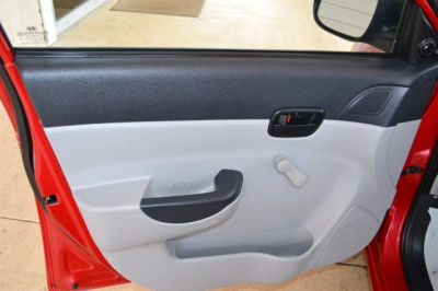 2011 Hyundai Accent  GLS