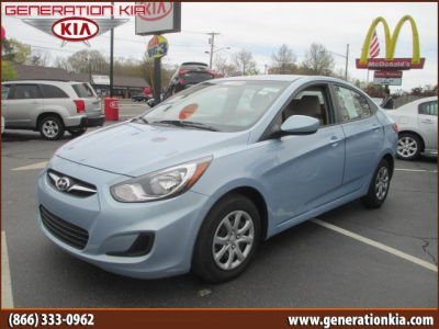 2012 Hyundai Accent  GLS