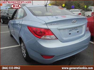 2012 Hyundai Accent  GLS