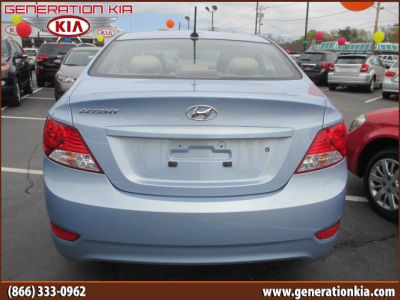 2012 Hyundai Accent  GLS