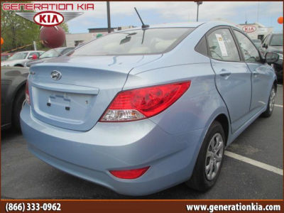 2012 Hyundai Accent  GLS