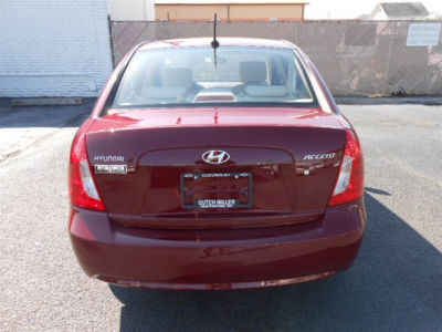 2010 Hyundai Accent  GLS