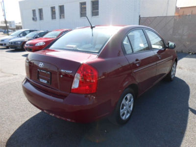 2010 Hyundai Accent  GLS