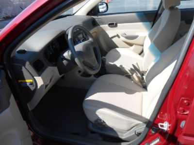 2010 Hyundai Accent  GLS