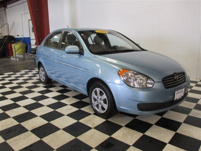 2011 Hyundai Accent  GLS