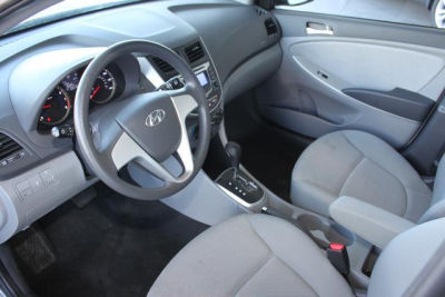 2012 Hyundai Accent GLS