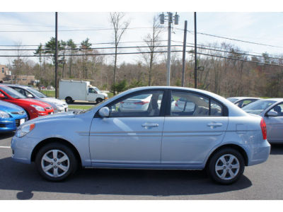 2011 Hyundai Accent  GLS