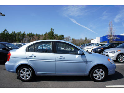 2011 Hyundai Accent  GLS