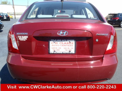2011 Hyundai Accent  GLS