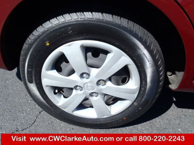 2011 Hyundai Accent  GLS