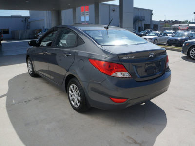 2012 Hyundai Accent GLS