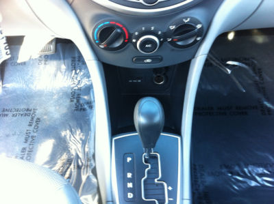 2012 Hyundai Accent  GLS
