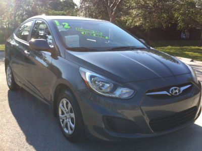2012 Hyundai Accent  GLS