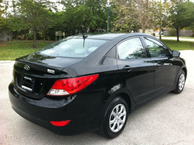 2012 Hyundai Accent GLS