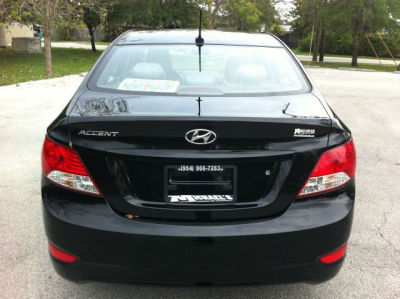2012 Hyundai Accent GLS