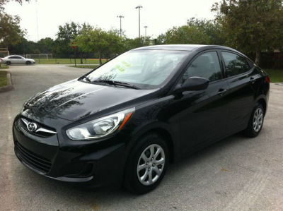 2012 Hyundai Accent GLS