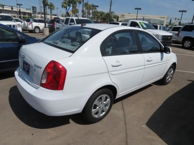 2011 Hyundai Accent GLS