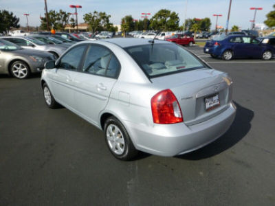 2010 Hyundai Accent GLS
