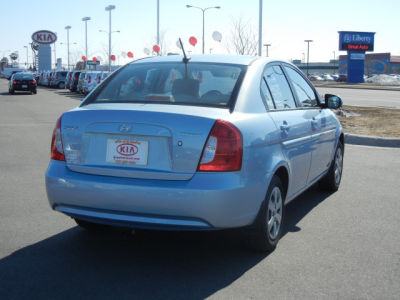2011 Hyundai Accent GLS