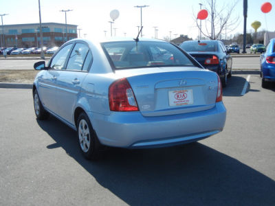 2011 Hyundai Accent GLS