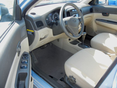 2011 Hyundai Accent GLS