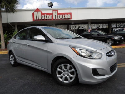 2012 Hyundai Accent GLS