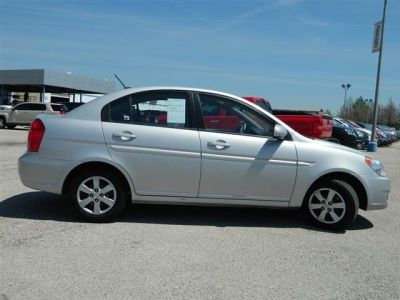 2011 Hyundai Accent  GLS