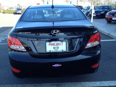2013 Hyundai Accent GLS
