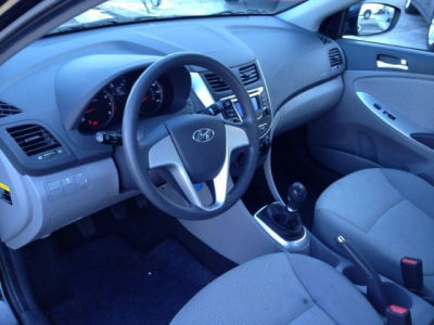 2013 Hyundai Accent GLS