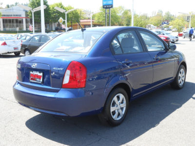 2011 Hyundai Accent  GLS