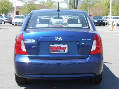 2011 Hyundai Accent  GLS