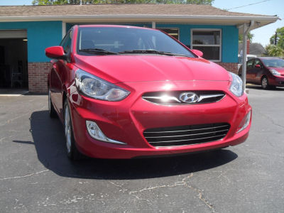 2012 Hyundai Accent GLS