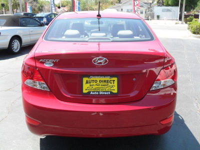 2012 Hyundai Accent  GLS